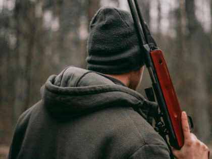 WATCH — St. Paul: Man With Rifle Stands Guard ‘After ICE Sightings’
