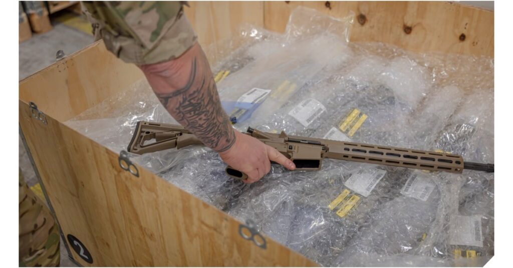Danes Receive First of 26,000 Colt C8 Rifles, Order another 26,000