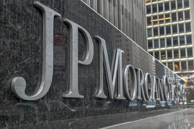 JP Morgan Finally Backs Down, Agrees to Reverse Discriminatory Anti-Gun Business Practices