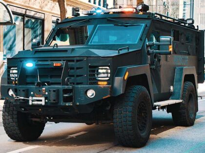 Illinois SWAT Team Issues ‘Shelter-in-Place’ Order Due to Man with 38 Rounds of Ammo and No FOID Card