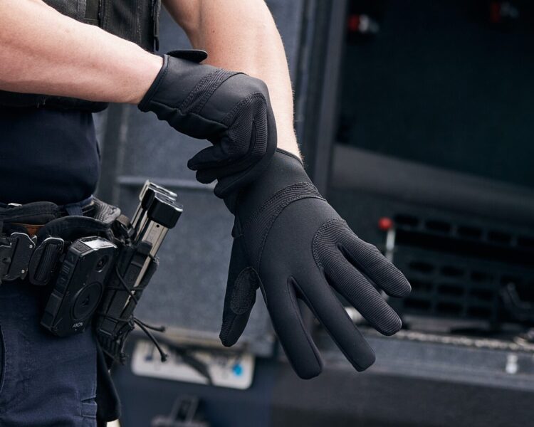 Best Duty Gloves: How to Pick the Right Pair for the Job