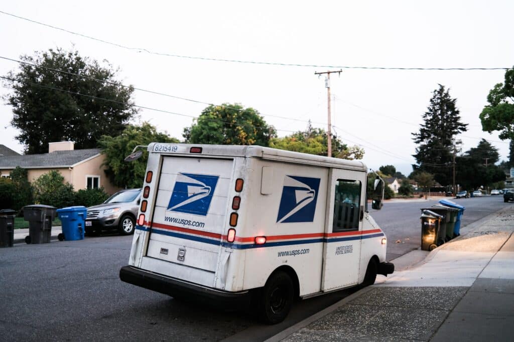 USPS Moves to Allow Mailing of Handguns