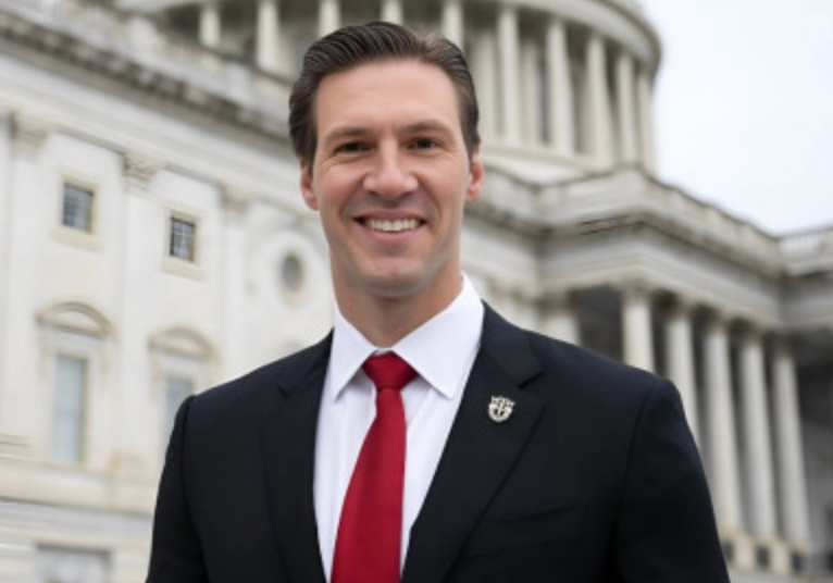 Measure Introduced To Allow Some Military Members, Veterans To Carry Nationwide