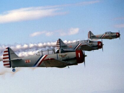 World War II-Era Warbird Crashes in Florida Killing 2