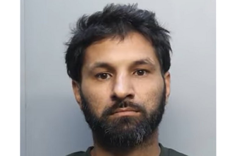 Never Again: Florida Gun Owner Stops Antisemitic Attack on His Young Kids